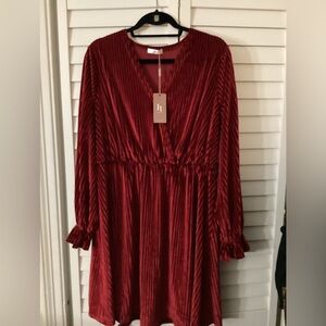 Hotouch Women's Red Long Sleeve V-Neck Dress Size XL NWT